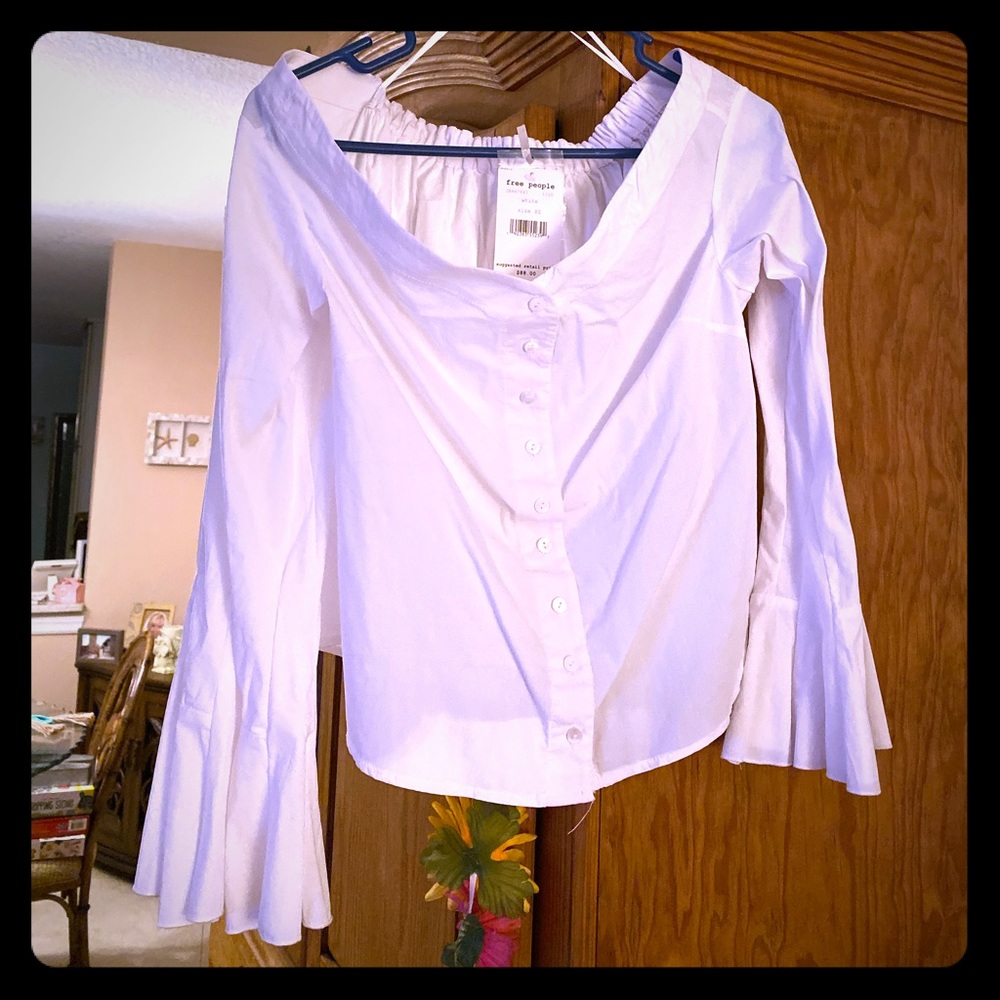Bell sleeve top